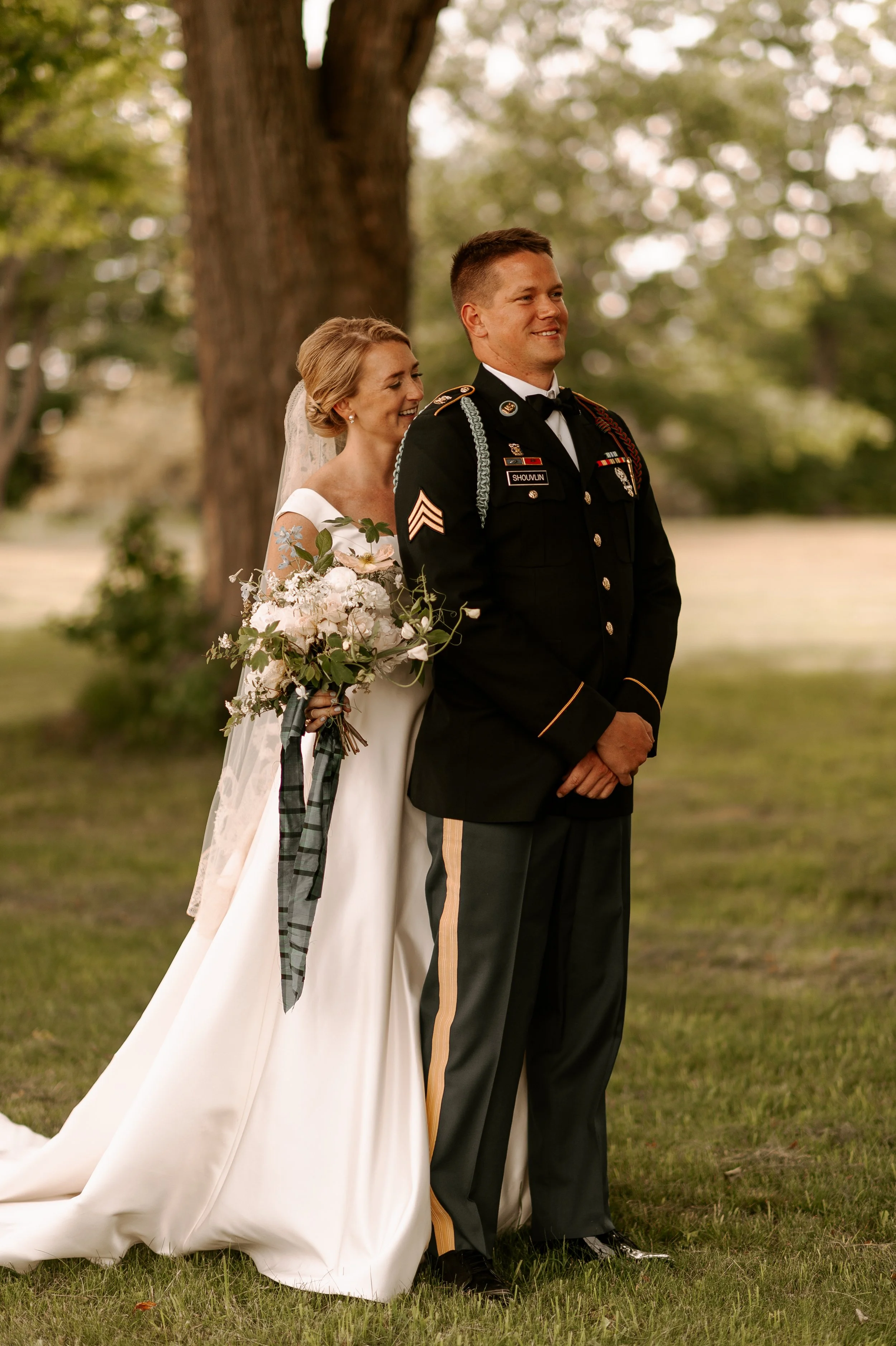 Why a First Look Works So Well for Micro Weddings &amp; Elopements