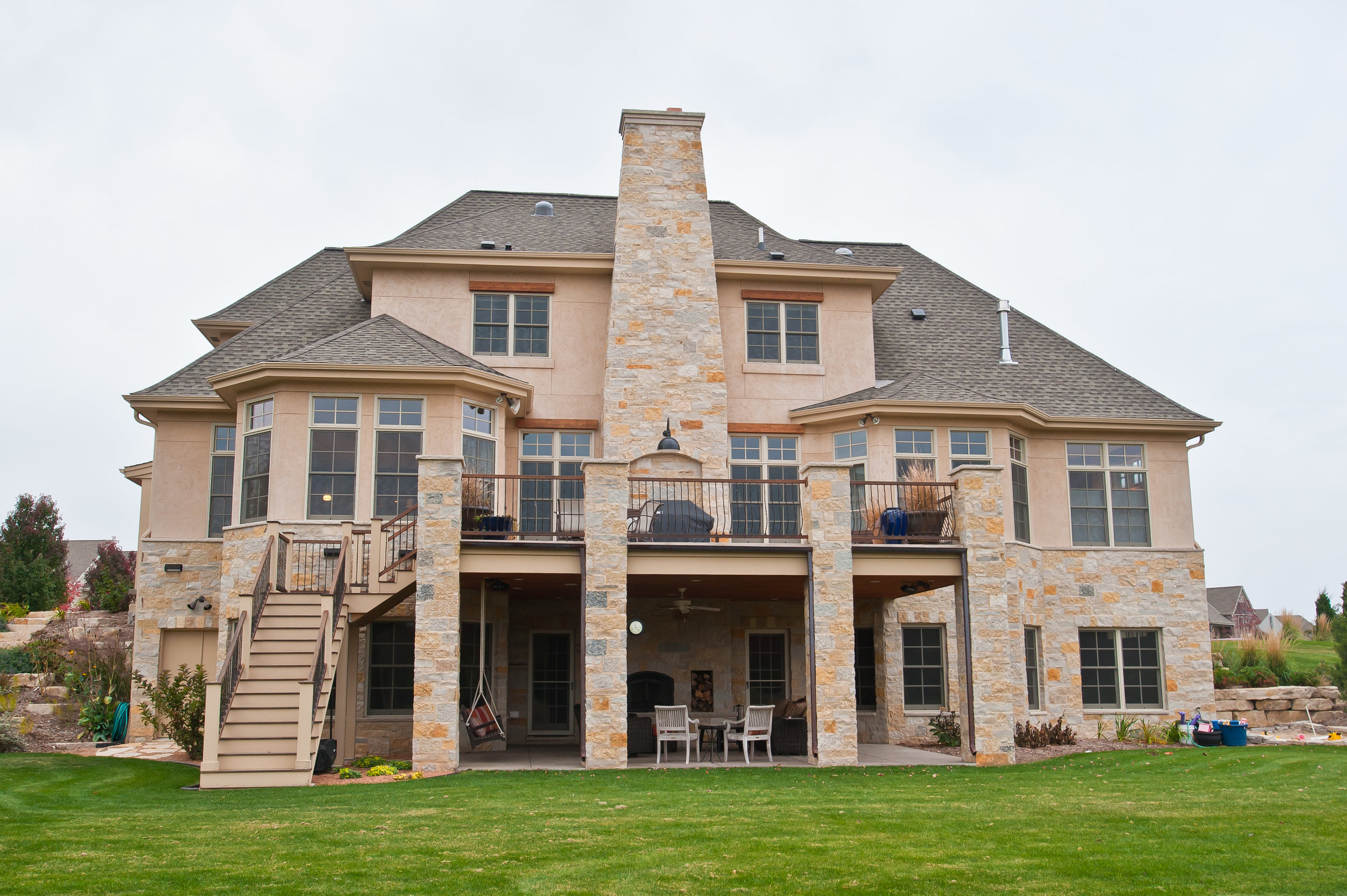 Exterior_011-2268756483-O.jpg