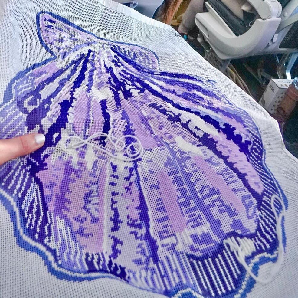 Love this gorgeous shell from @thornalexanderstyle 💜 Can you imagine some of the @shellegance shells painted for needlepoint? Sign me up!