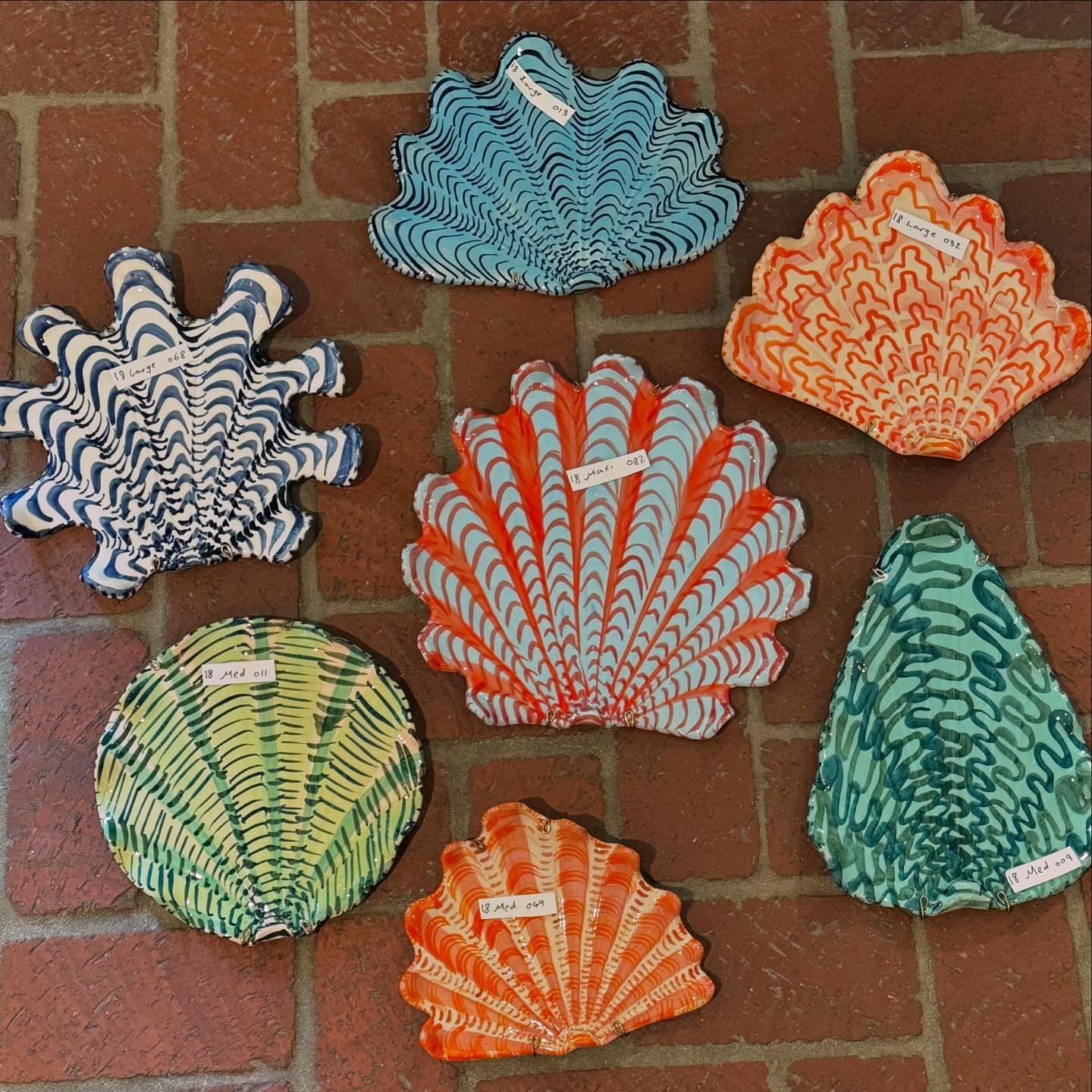 Shells in every hue! Swipe through your see some available collections! Thank you @shellegance for creating these lovely ceramic works of art!