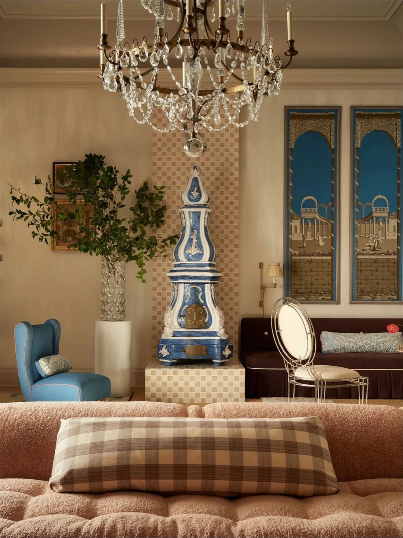 So proud of my adorable and talented friends @markeckstrom and @mikalbx and what a treat to see their stunning room at Kips Bay Showhouse Dallas. Huge congrats and big hugs to @eckstromstudio 💙😘