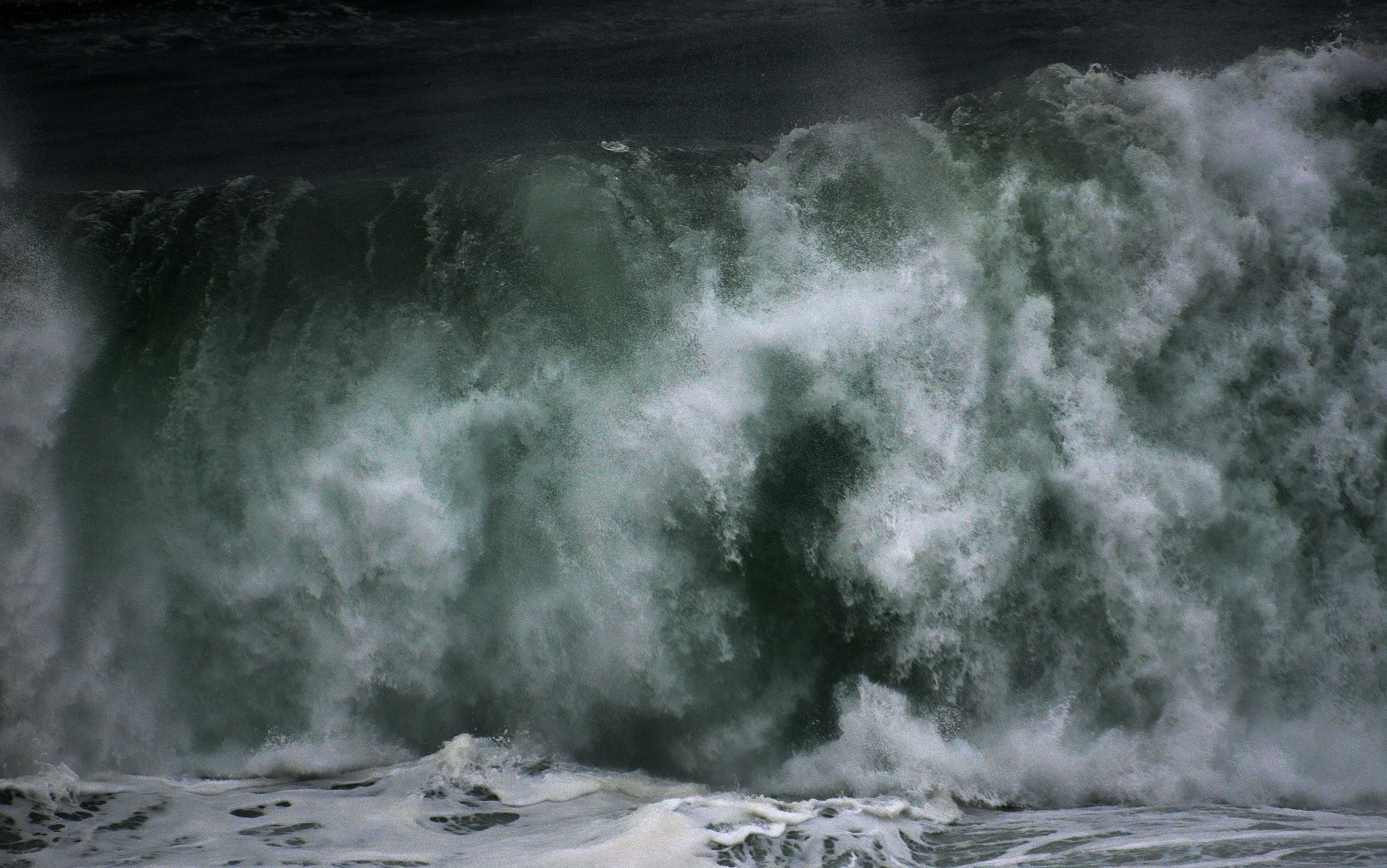   Storm Éowyn - 21.01.25.  Eowyn was a powerful  extratropical cyclone  that ferried explosive mid-latitude storm energy across the Atlantic. It was driven by an exceptionally strong jet stream. In Cornwall, it toppled trees and led to power outages,