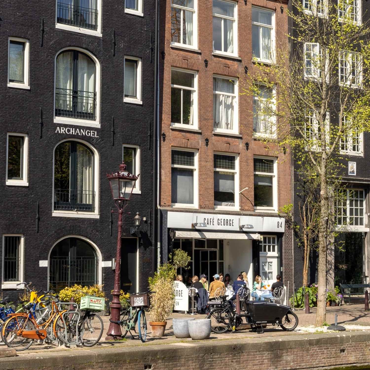 4 Days in Amsterdam Itinerary (Best Things To Do)!