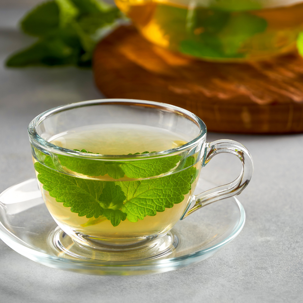 How to Make Lemon Balm Tea: Benefits and Recipes