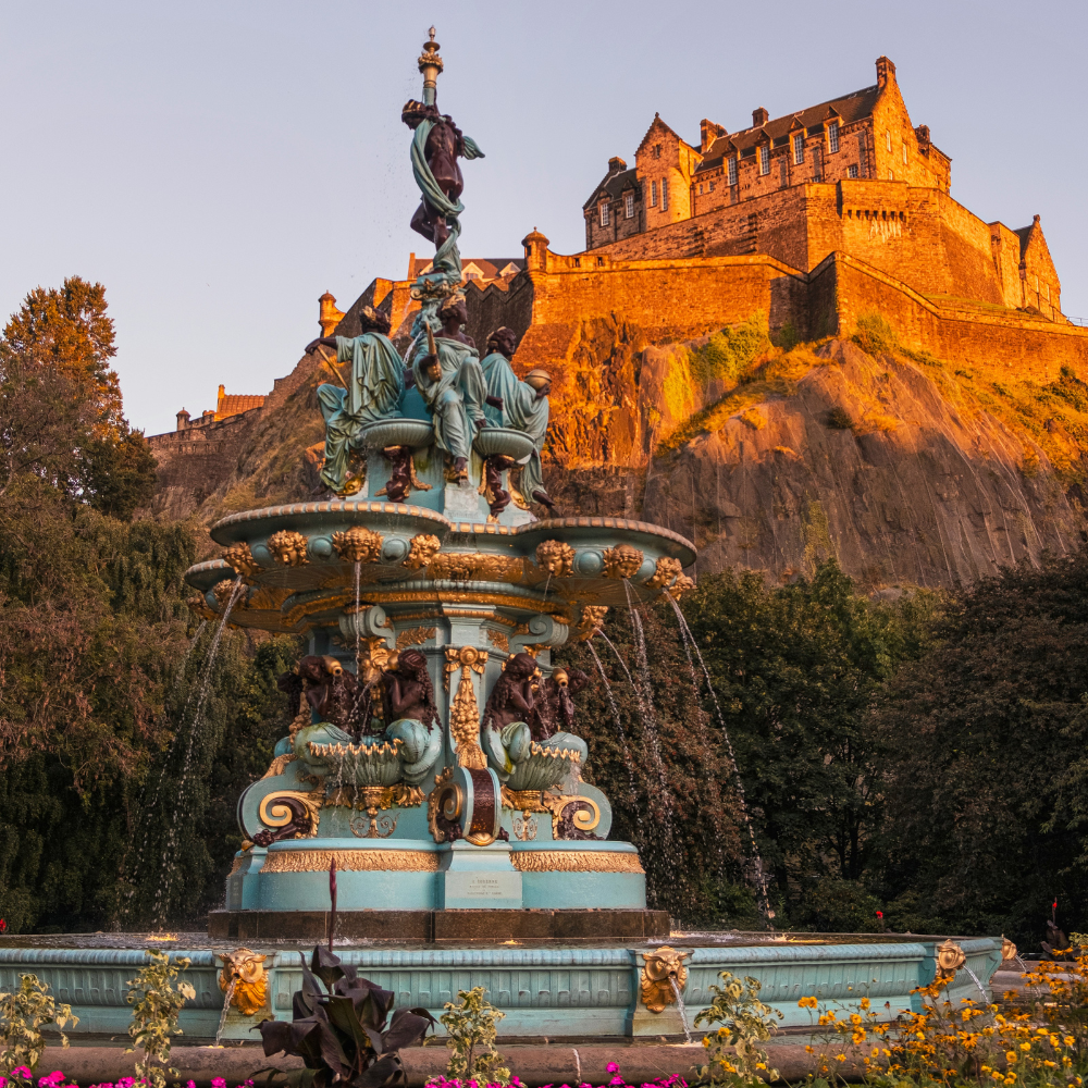 A panoramic view of Edinburgh Castle perched on Castle Rock in the Old Town, Scotland.