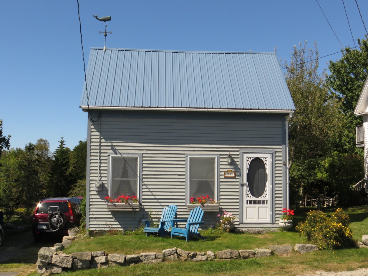 better front of the cottage.JPG