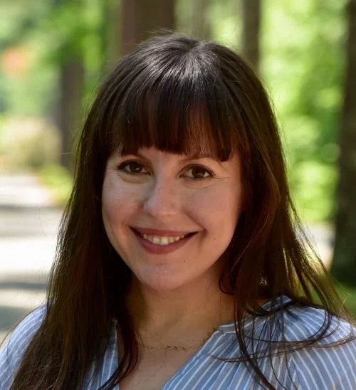 Ep105: Sleep Stories: An Excellent Way to Fall Asleep - With Vee Lockard