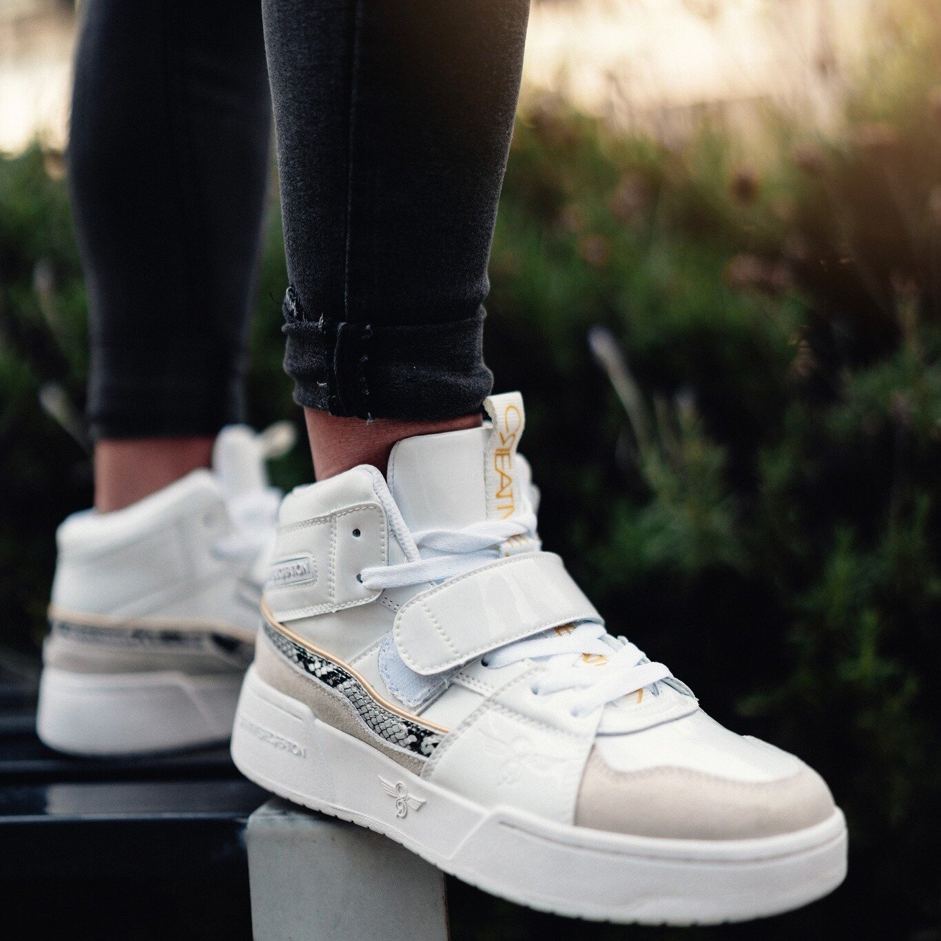 Our newest ladies model Stella is now available.  Visit our website for the newest Spring Collection. 

#springfootwear #sneakers #fashionsneakers #newcollection2023 #instalike #Sneakerblog