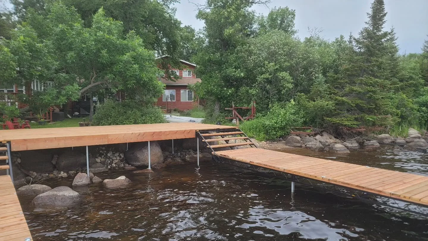 Adjustable Steel Deck with twin Integral Stair Lift Docks.
Our adjustable leg system is perfect for challenging terrain including locations where the potential for shifting and heaving is high. Each leg can be independently adjusted as needed to com