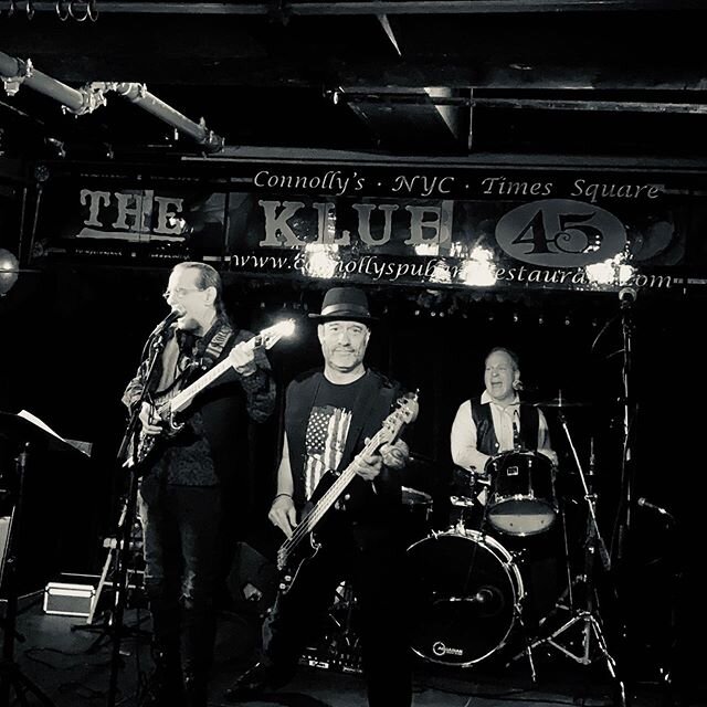 Thank you NYC! Special thanks to everyone who came out tonight to support us and live music. Check out our calendar for more shows coming up. #rewindliveband #classicrockband #livemusicnyc #connollys #nightroadsent