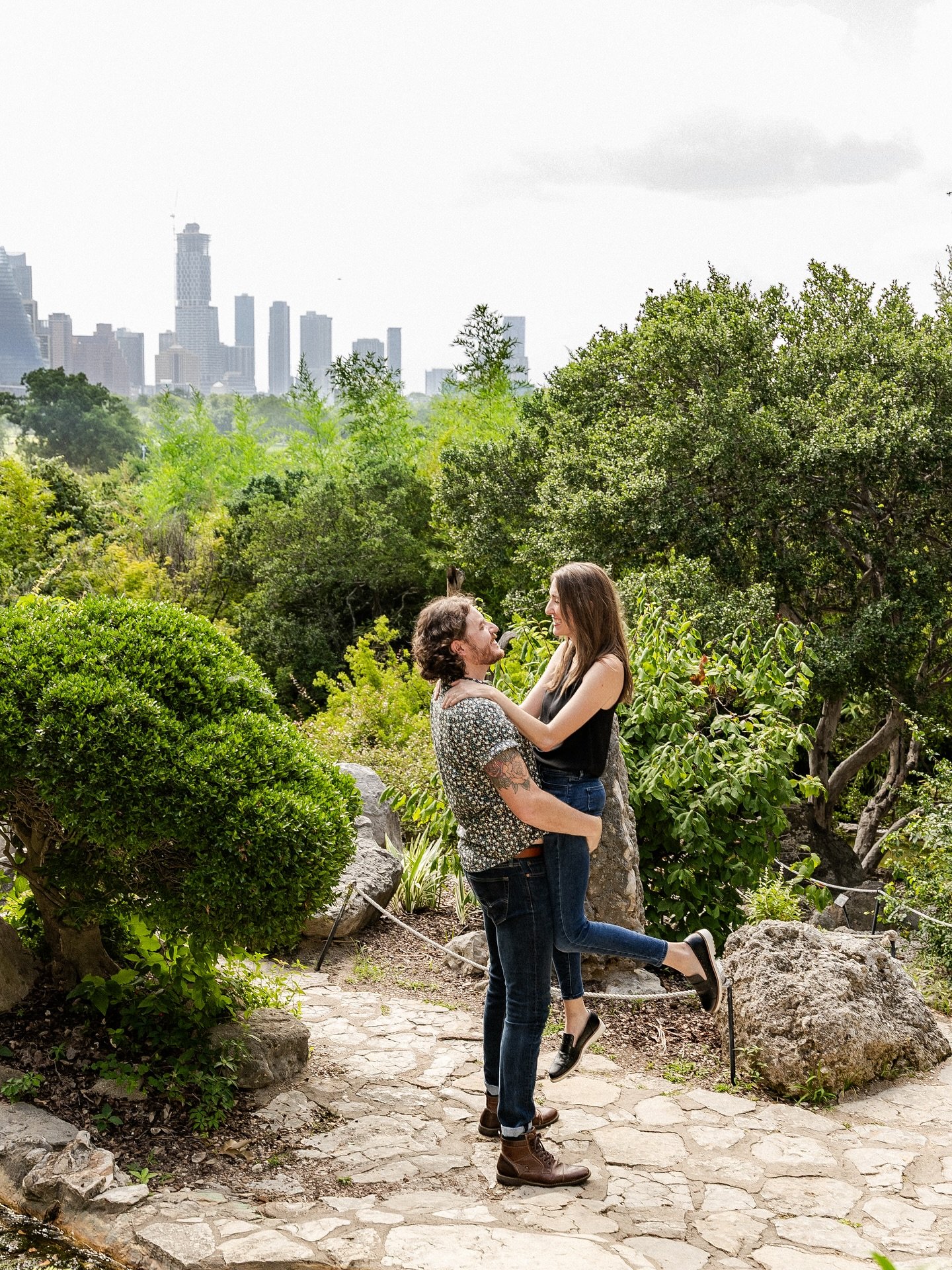 From garden blooms to volleyball moves 🌸🏐
We kicked off this couple&rsquo;s engagement session at the dreamy Zilker Botanical Garden, then ended the evening with laughter and spikes at the Zilker Park volleyball courts. Their love story is playful,
