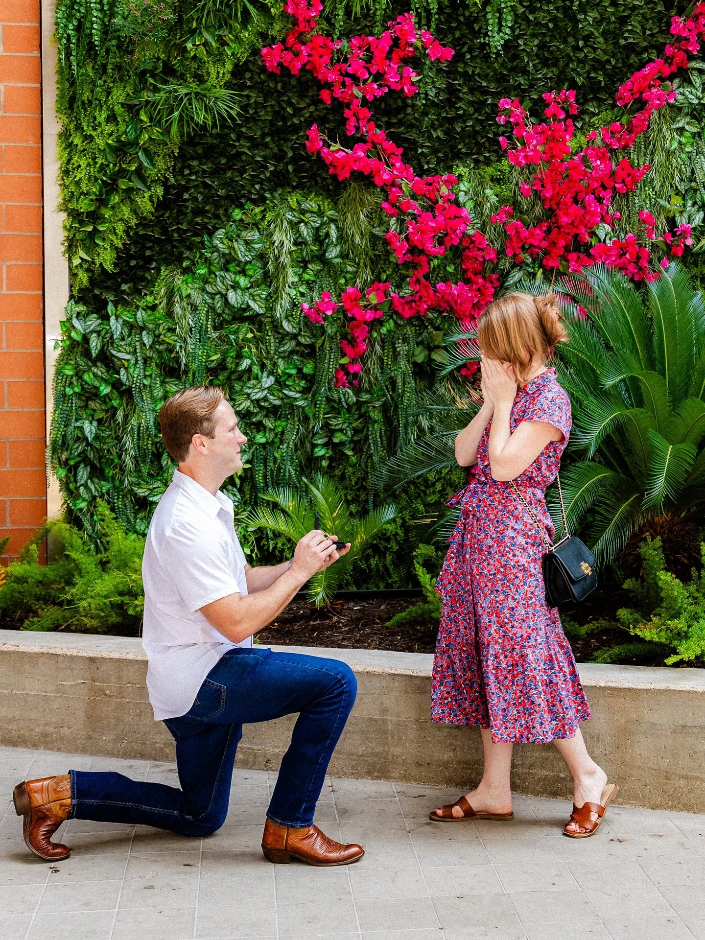 City streets, fresh blooms, and a love that feels like home.
Forever started today 🤍💍

#AbaAustin #SouthCongress #AustinProposal #AustinEngagement #ProposalPhotographer #AustinWeddingPhotographer #EngagementPhotos #TexasCouples #LoveStory #SheSaidY