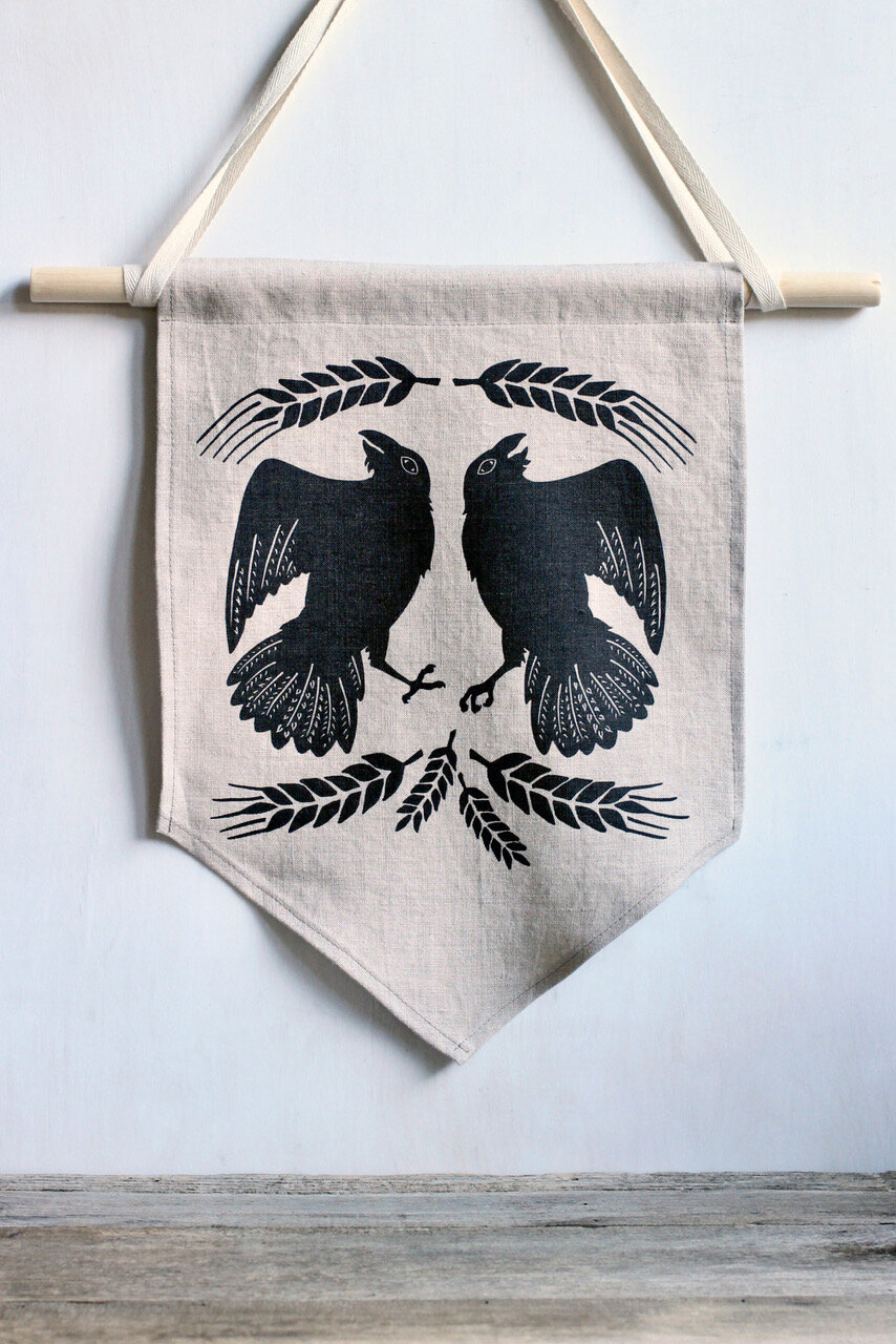LINEN RAVEN BANNER