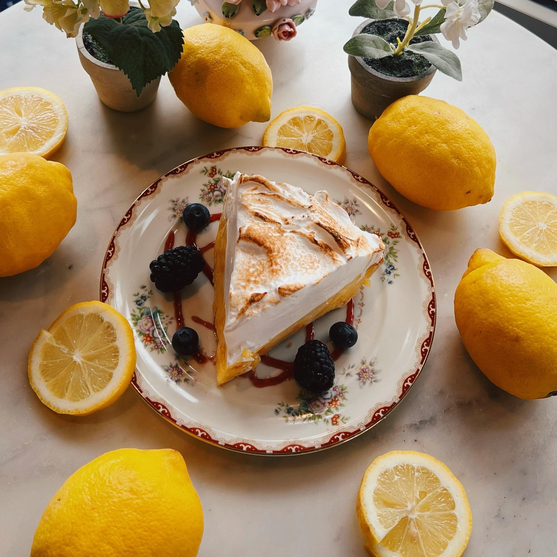 Dessert this weekend is our Lemon Meringue pie🥧🍋

Topped with fresh berries, and torched meringue - this smooth and tart delicious dessert is a great refreshing start to your summer months &hearts;️

#DessertDuJour #DowntownArlingtonHeights #BluLov
