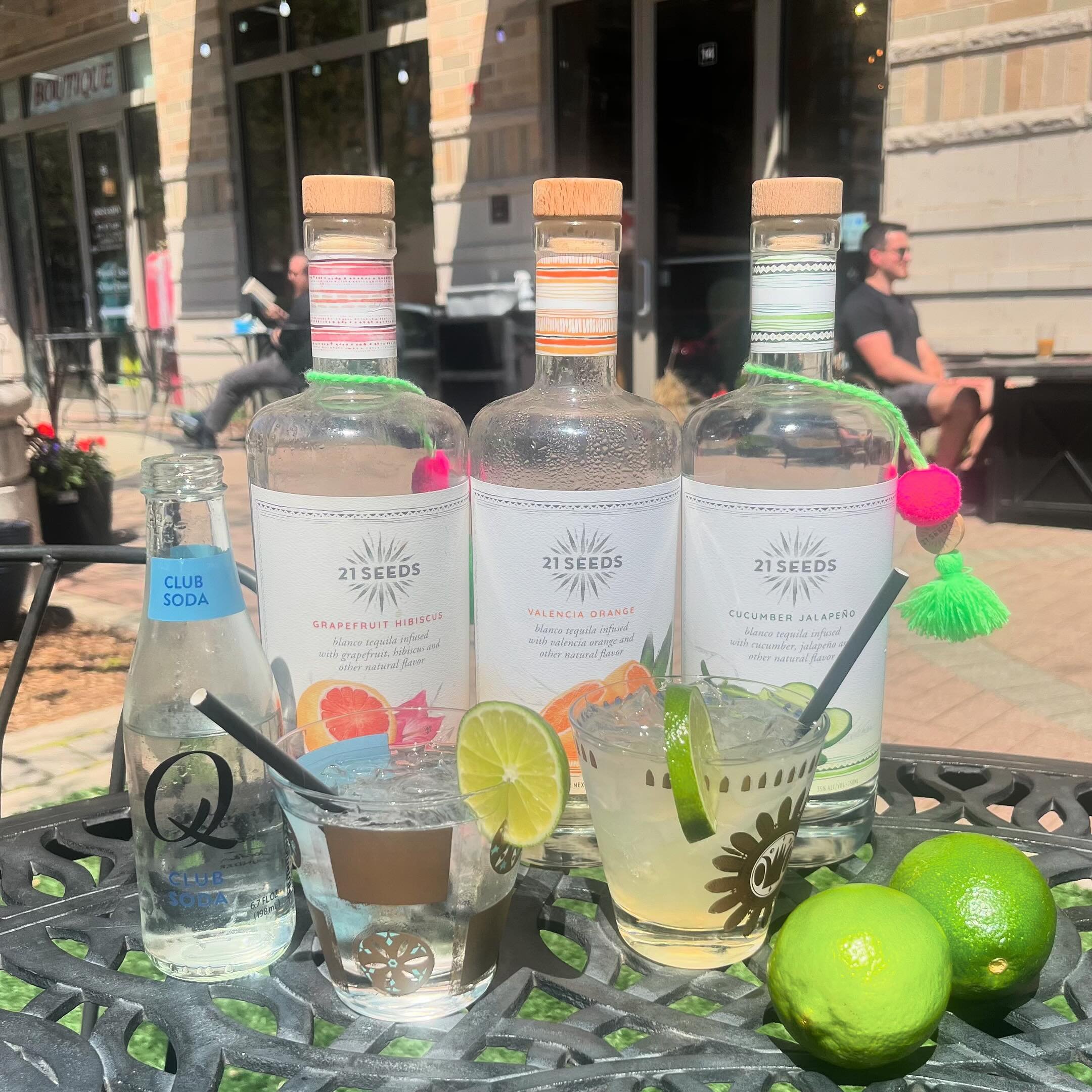 Kick off Cinco de Mayo weekend with a refreshing @21seeds tequila and club soda. We have Mandarin Orange, Jalape&ntilde;o Cucumber and Grapefruit Hibiscus. 🍊🌶️🌺 #cincodemayo #infusedtequilla #craftcocktails #21seedstequila #downtownarlingtonheight