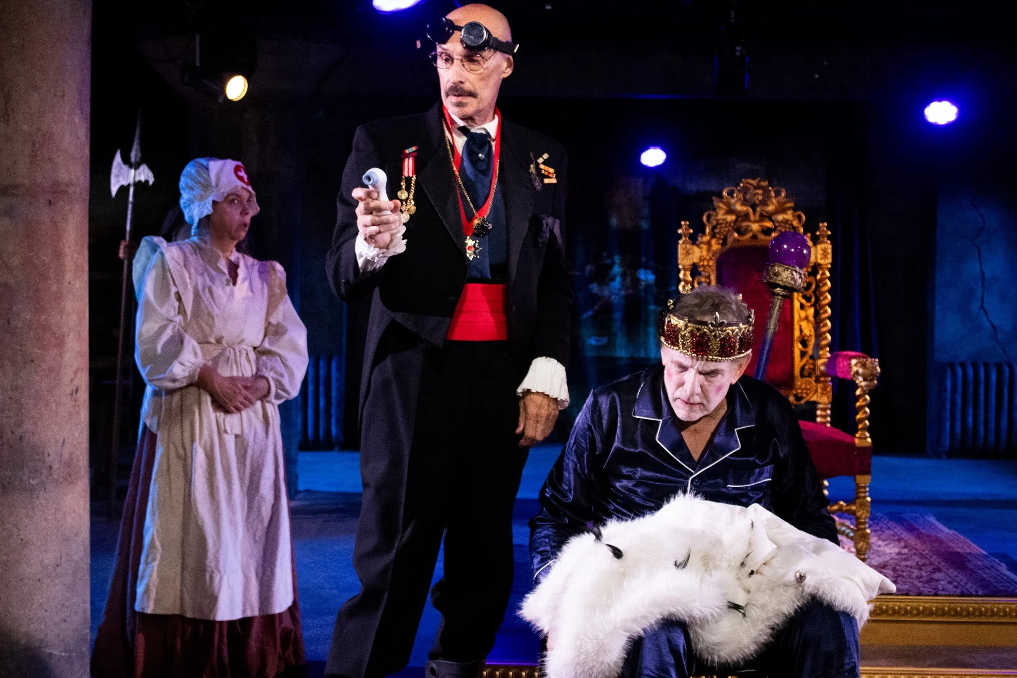 Exit The King by Eugène Ionesco