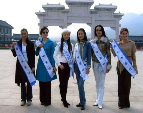 China Trip 2004 with Justin Pasek Miss Universe 2002