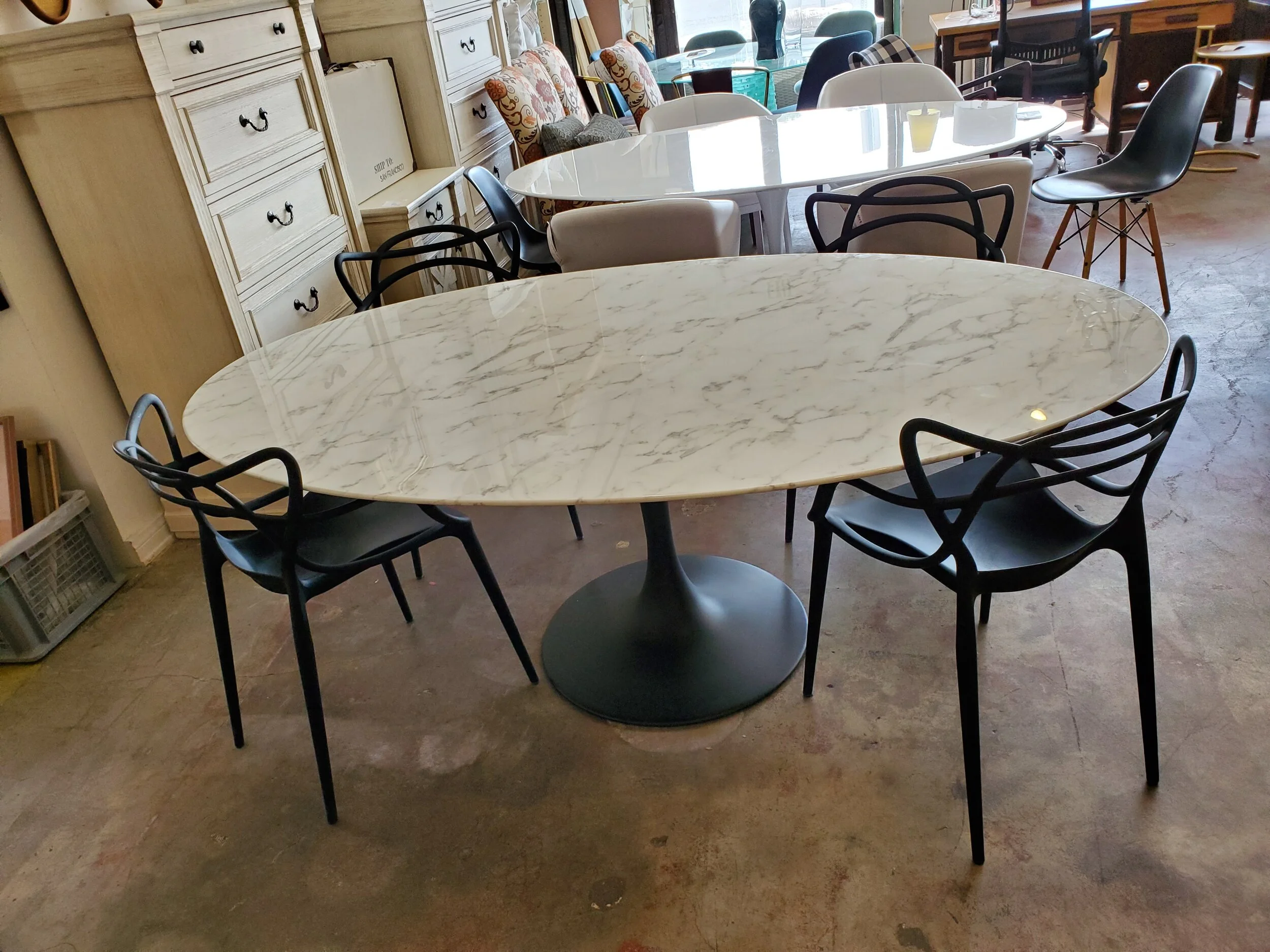 Faux Marble 78 Tulip Style Dining Table W Black Matte Base Tulip Style Dining Table W Black Matte