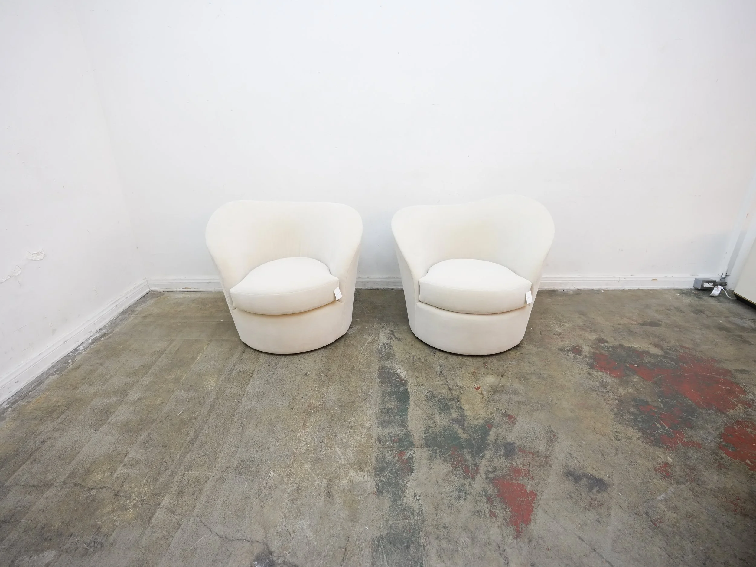 Caracole Quasi Laf Swivel Chair (We Have 2)