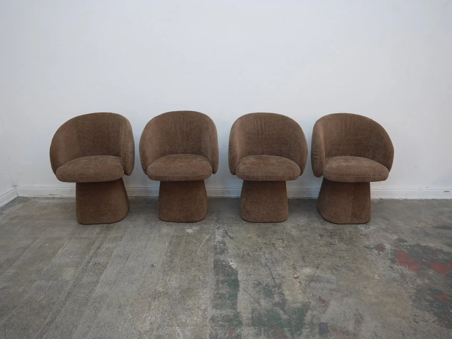 Set of 4 Castlery Cassidy Swivel Chair, (Performance Vermont) Chocolate
