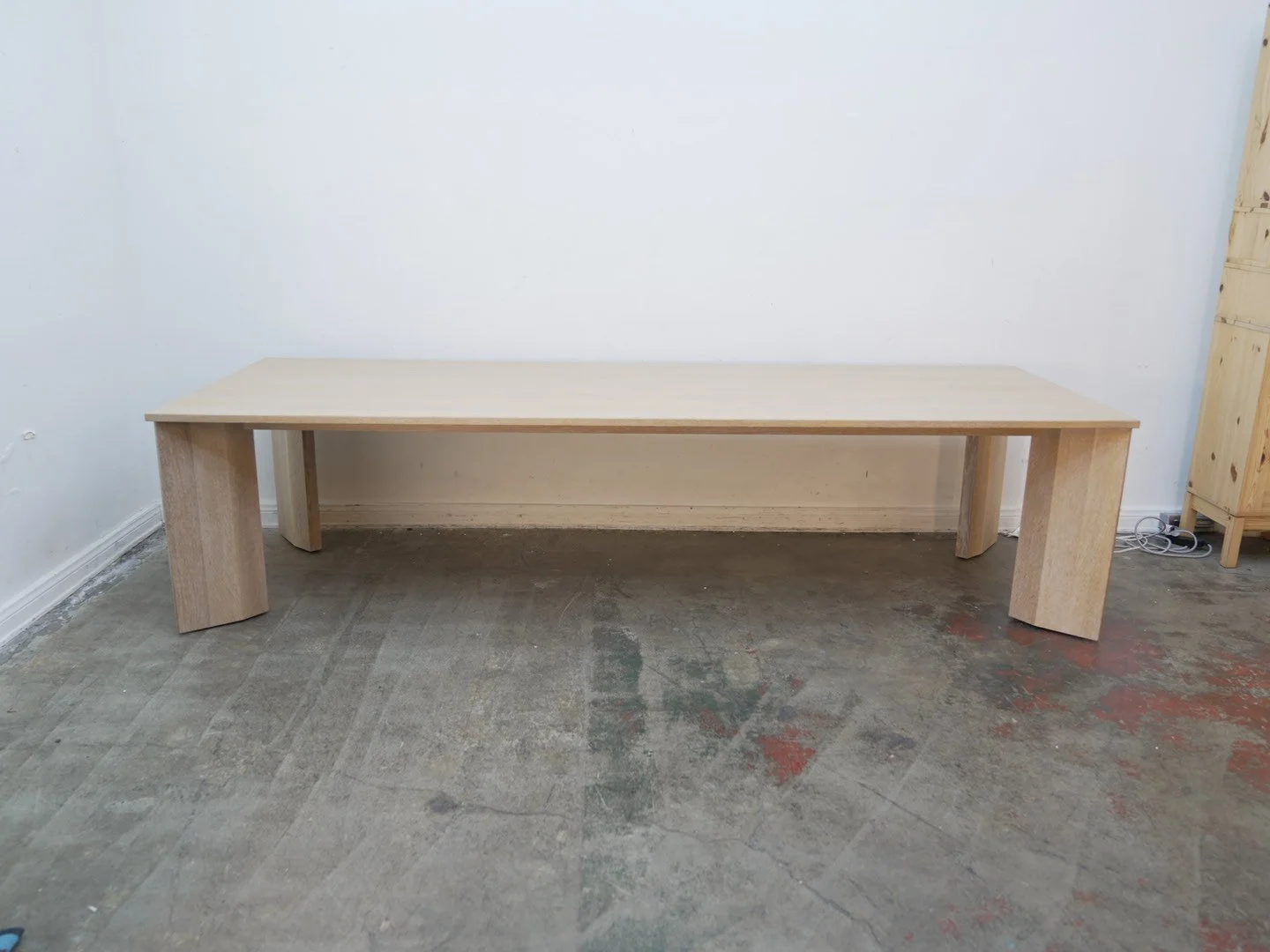 The York Dining Table