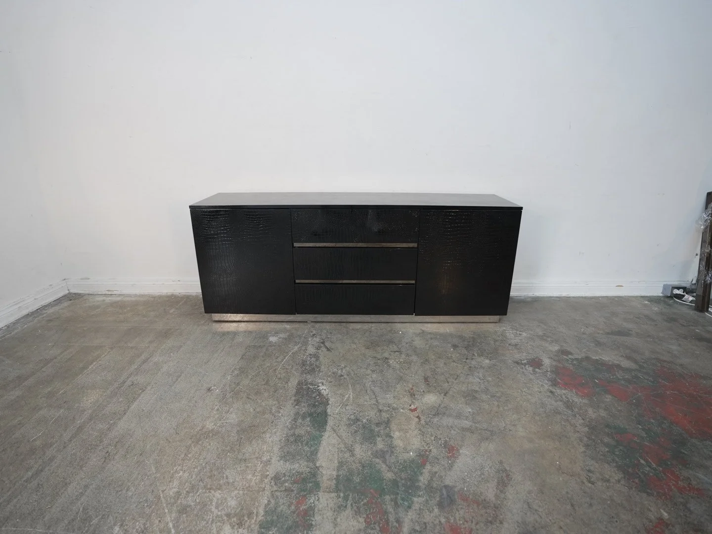A&X Italian Modern Black Crocodile & Rosegold Dresser
