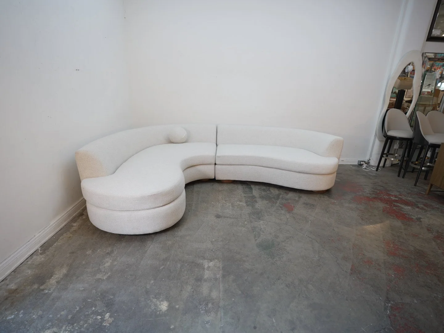 Classic Home Concord 2 Pc Sectional