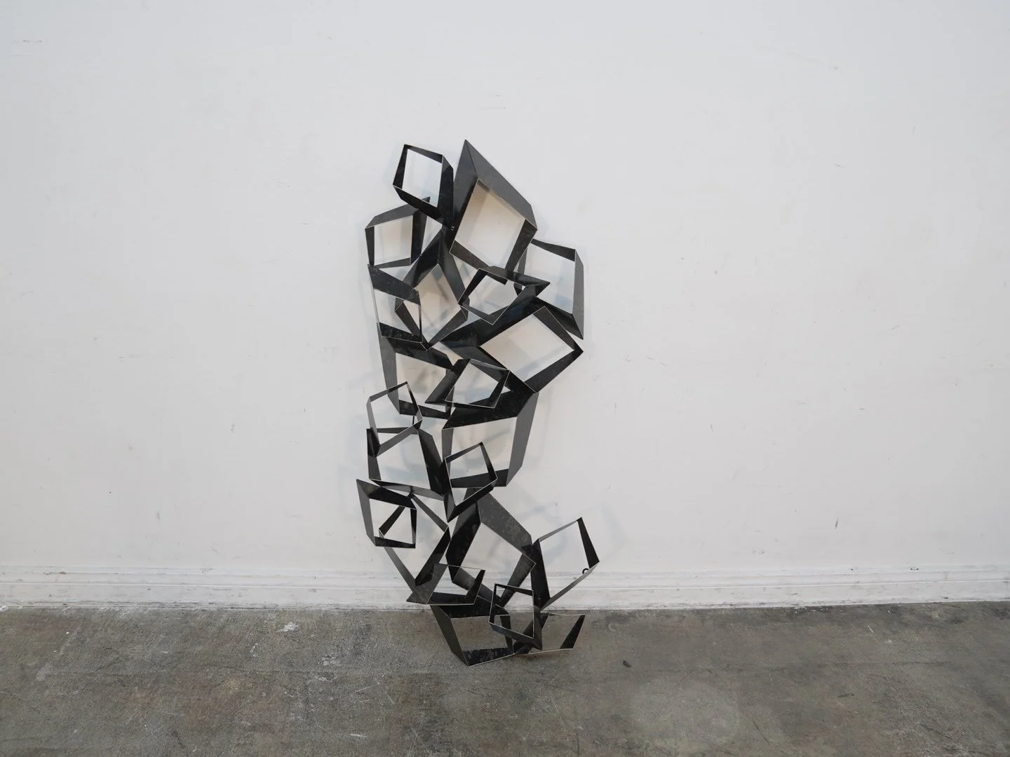 Cue Metal Wall Décor