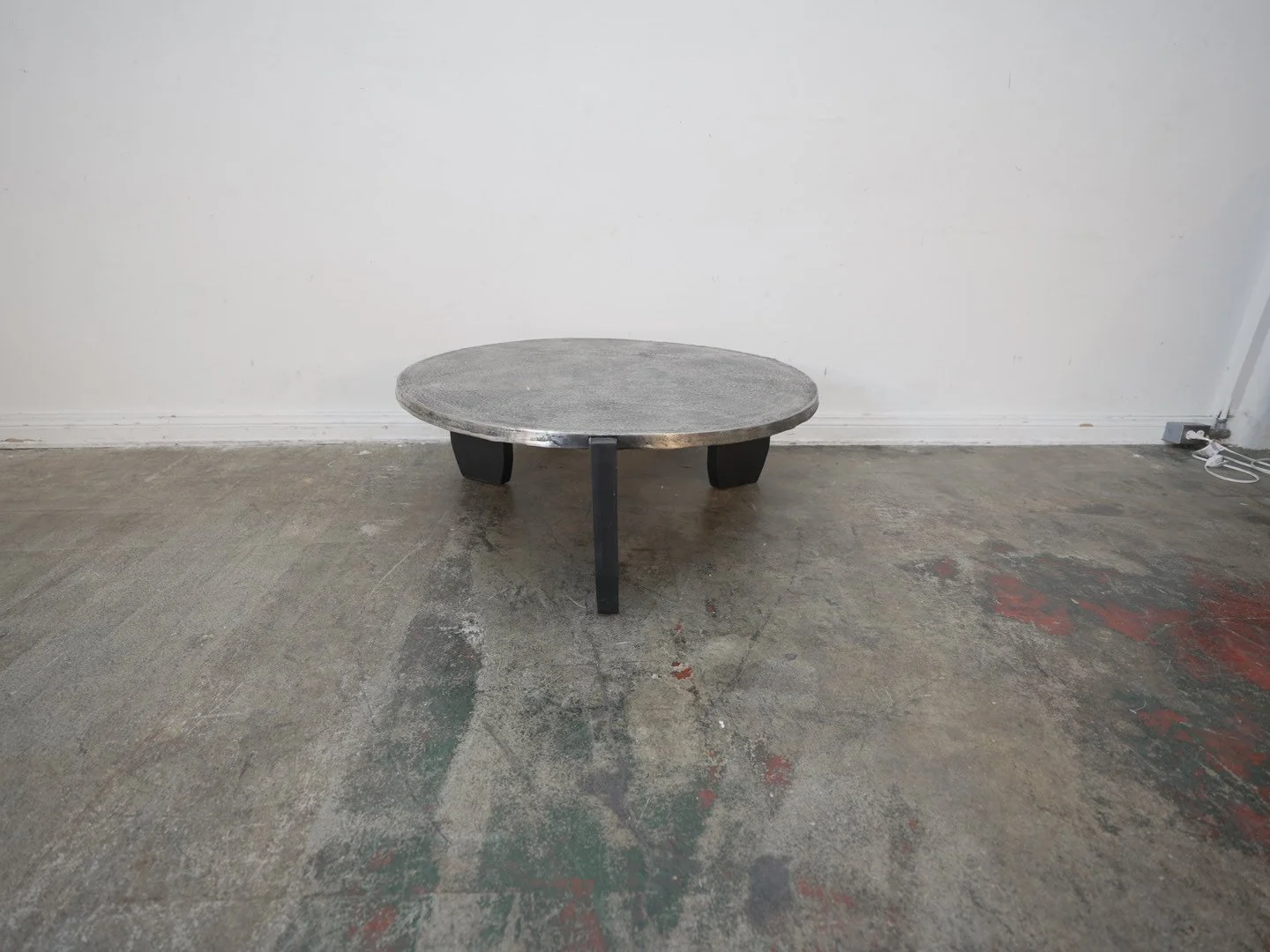 Classic Home Saturn Round Coffee Table