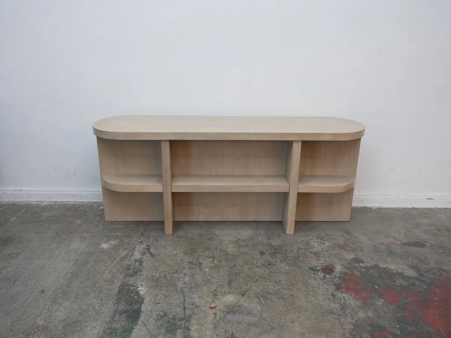 Indiya Ligth Wood Rounded Console