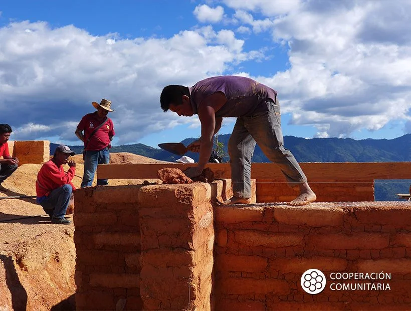 Adobe construction. Photo courtesy of Cooperación Comunitaria