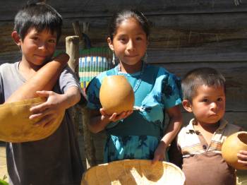 Web-ThreeChildrenwithGourds.jpg
