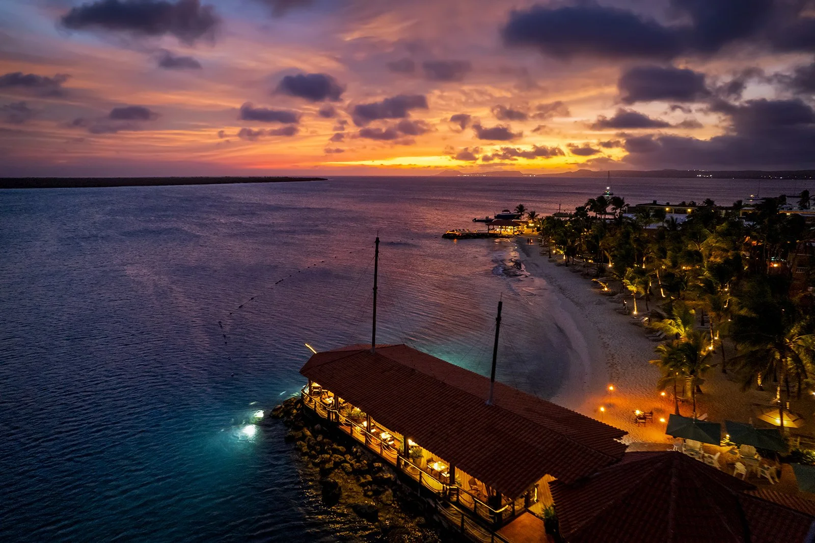 HarbourSunsetweb.jpg