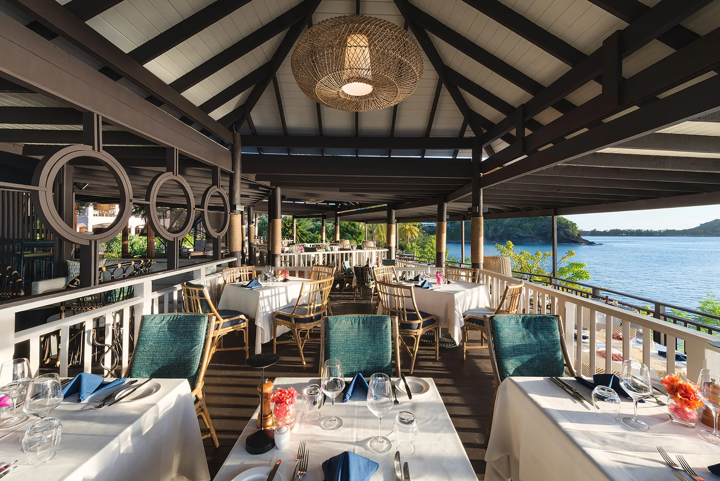 Cliff Restaurant 001web.jpg