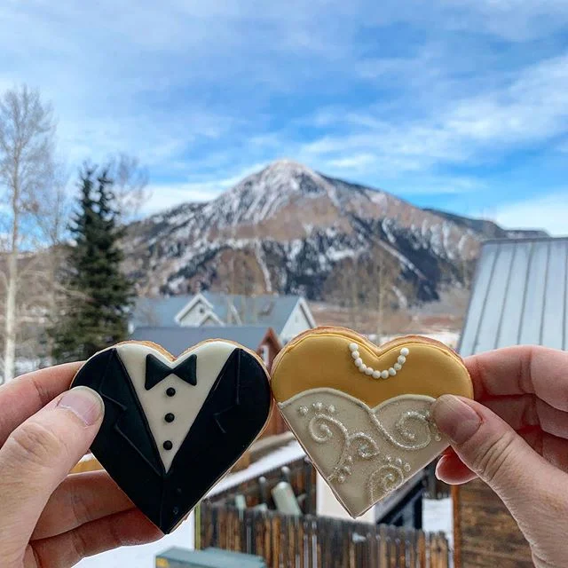 We booked our wedding venue this weekend!!! I can not wait to marry the future Mr. Frosted Peaks on July 17, 2021👰🏻🤵🏻⛰ Crested Butte has been a special place for us since we started dating! We come here to get away, we got engaged here and soon w