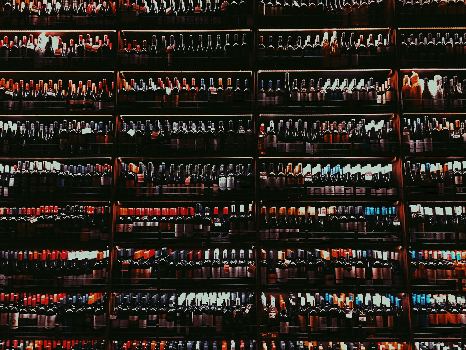 img_winebottles_04.png