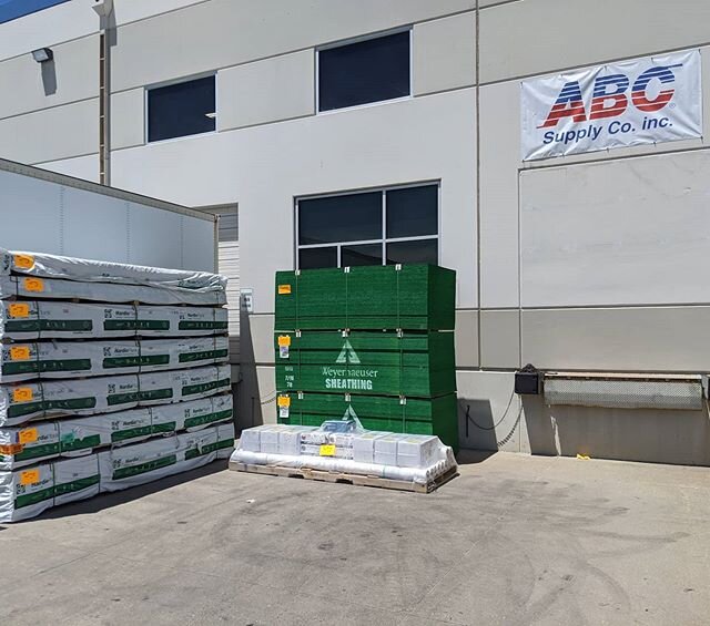 Shout-out to our amazing suppliers at #ABCSupply, their team is always on the ball! Our BIGGEST siding project yet is shipping tomorrow -- here it is all ready to go! Our team loves helping our homeowners LOVE their exteriors.

Now is the BEST time t