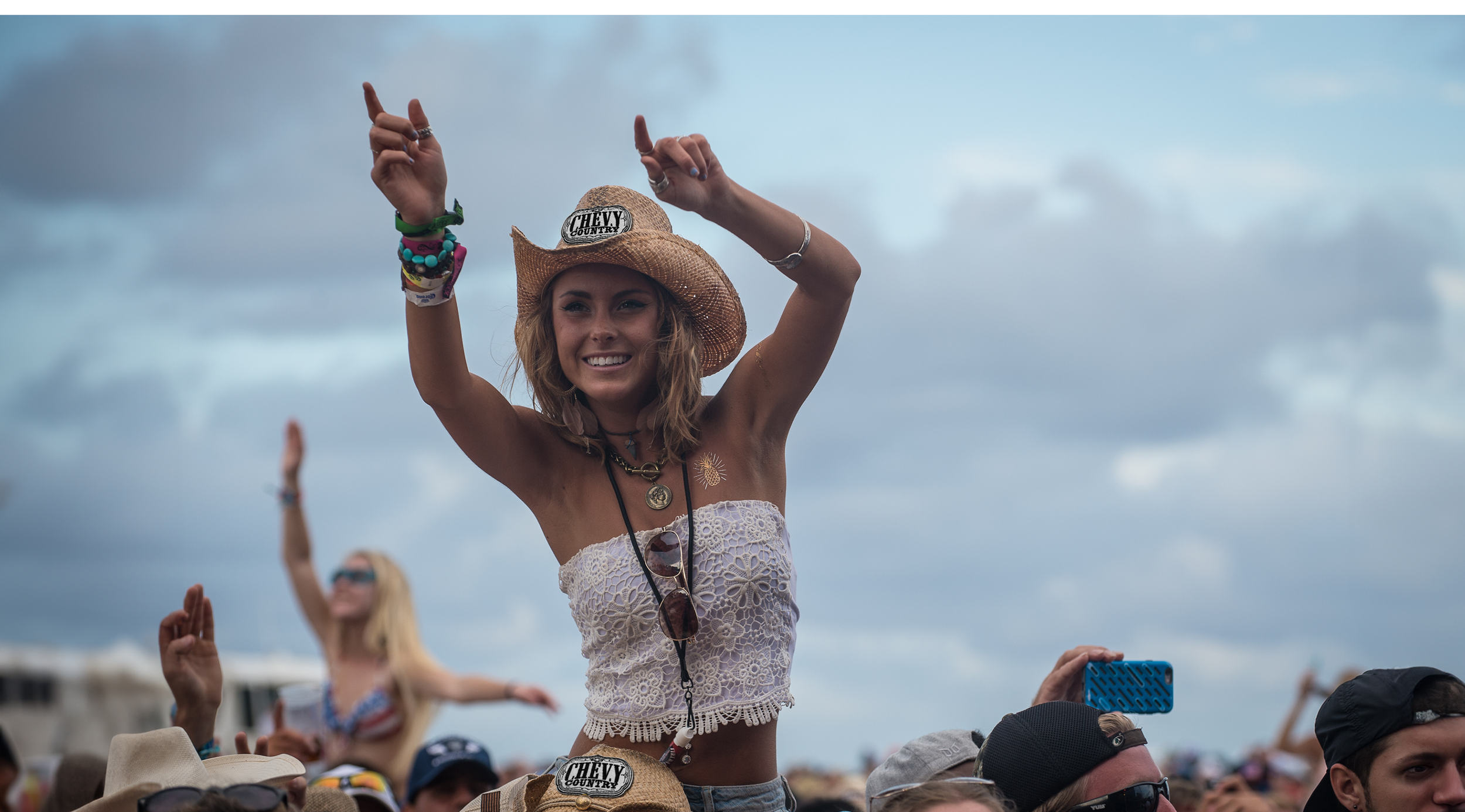 ChvyCountry-NEW-GirlOnShoulders.png