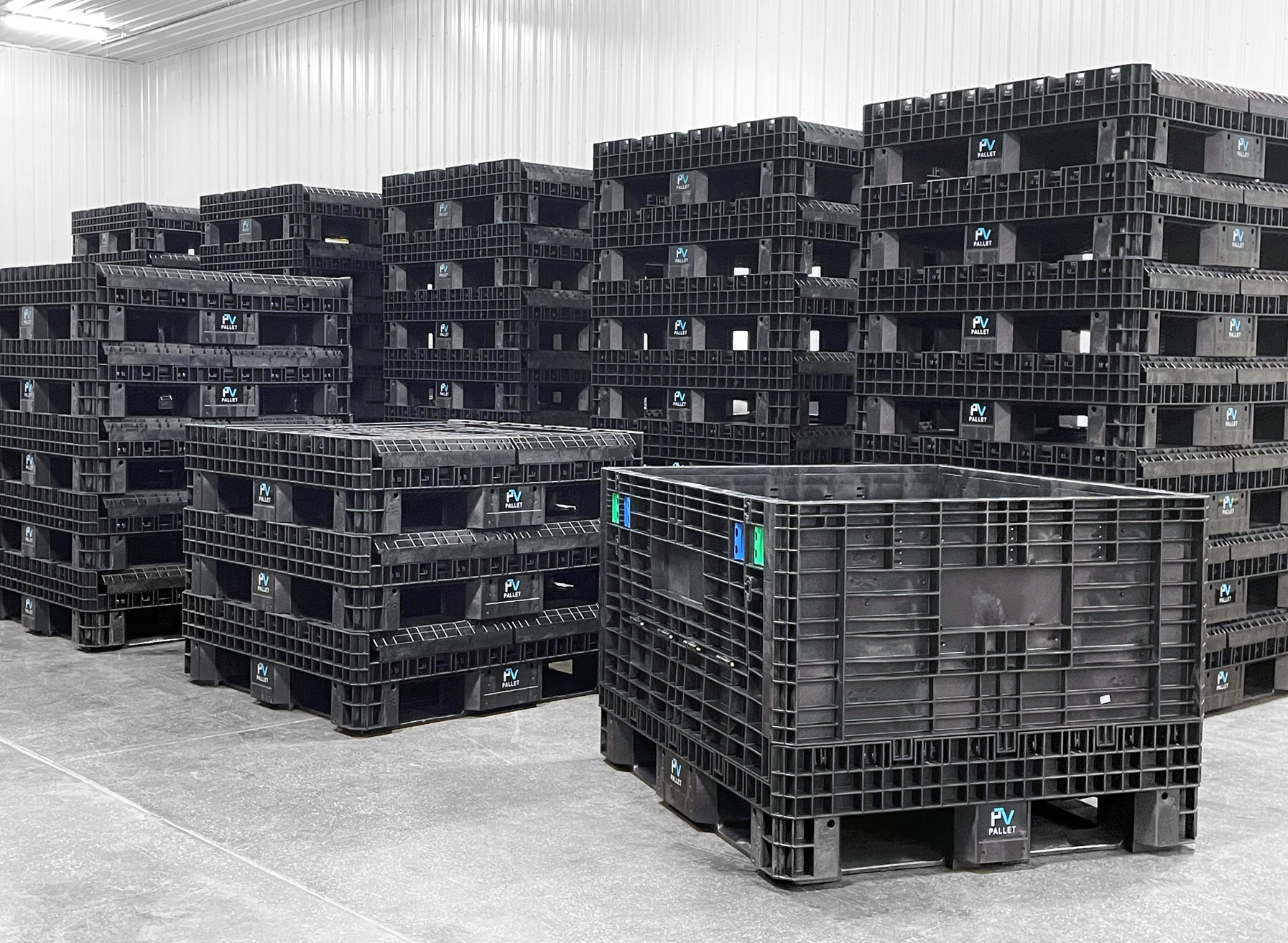 Solar Module Packing Reusable Solar Panel Packaging & BOS Bulk Bins | PVpallet