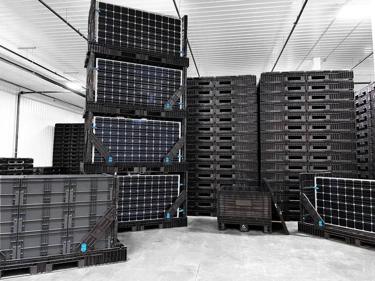 Reusable Solar Panel Packaging & BOS Bulk Bins | PVpallet