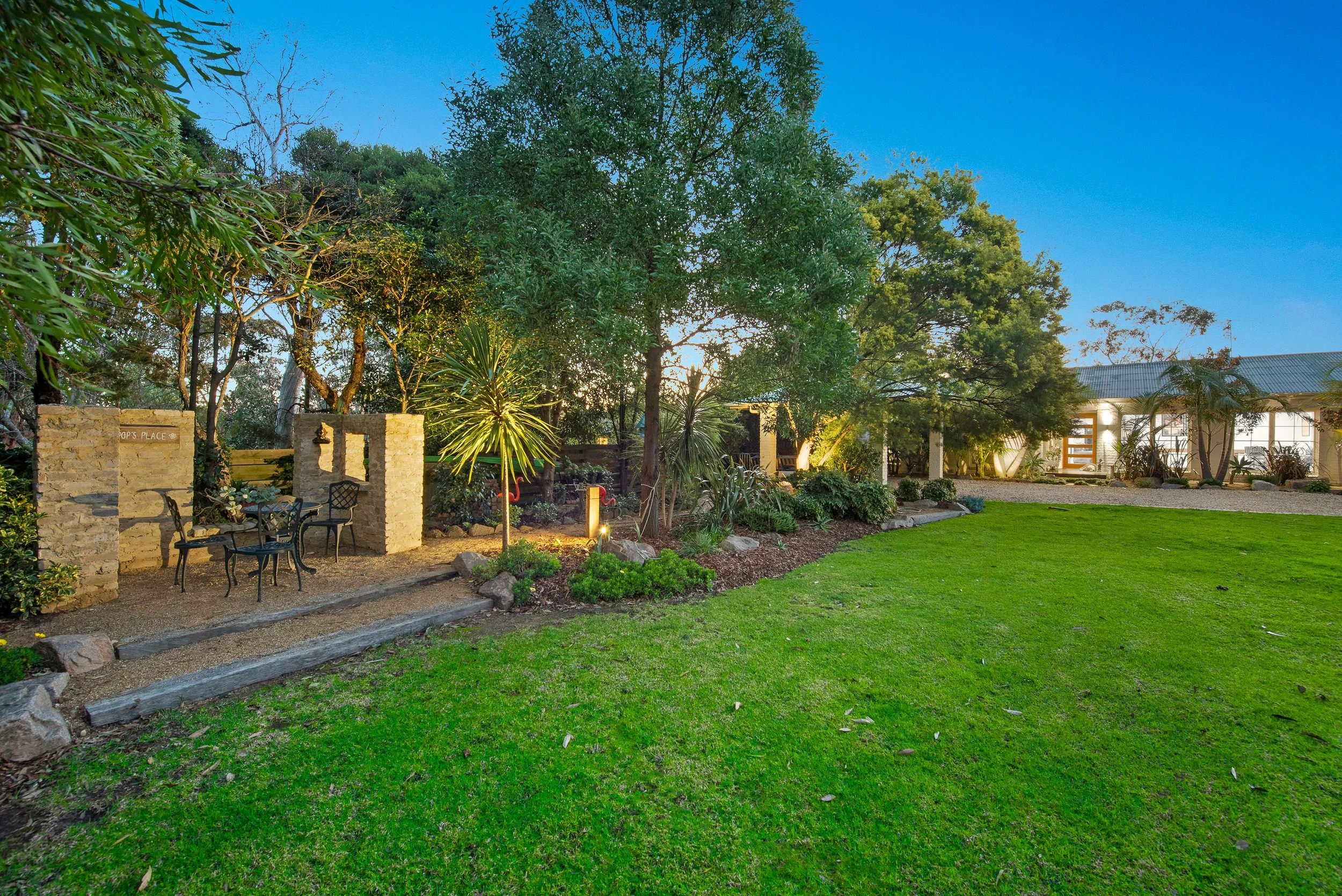 12 Blake Court, Mount Eliza (Print) (37 of 39).jpg