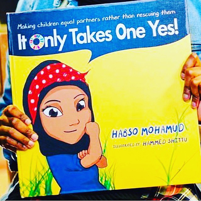 Yes! Amazing Habso Mohamud has written a beautiful book about Queen Nasra introducing children to our Sustainable Development Goals. The book includes many other essential reminders to all of us &hearts;️💪🏼🌈 @onlyoneyes .
.
#sdgs2030 #childrensrig
