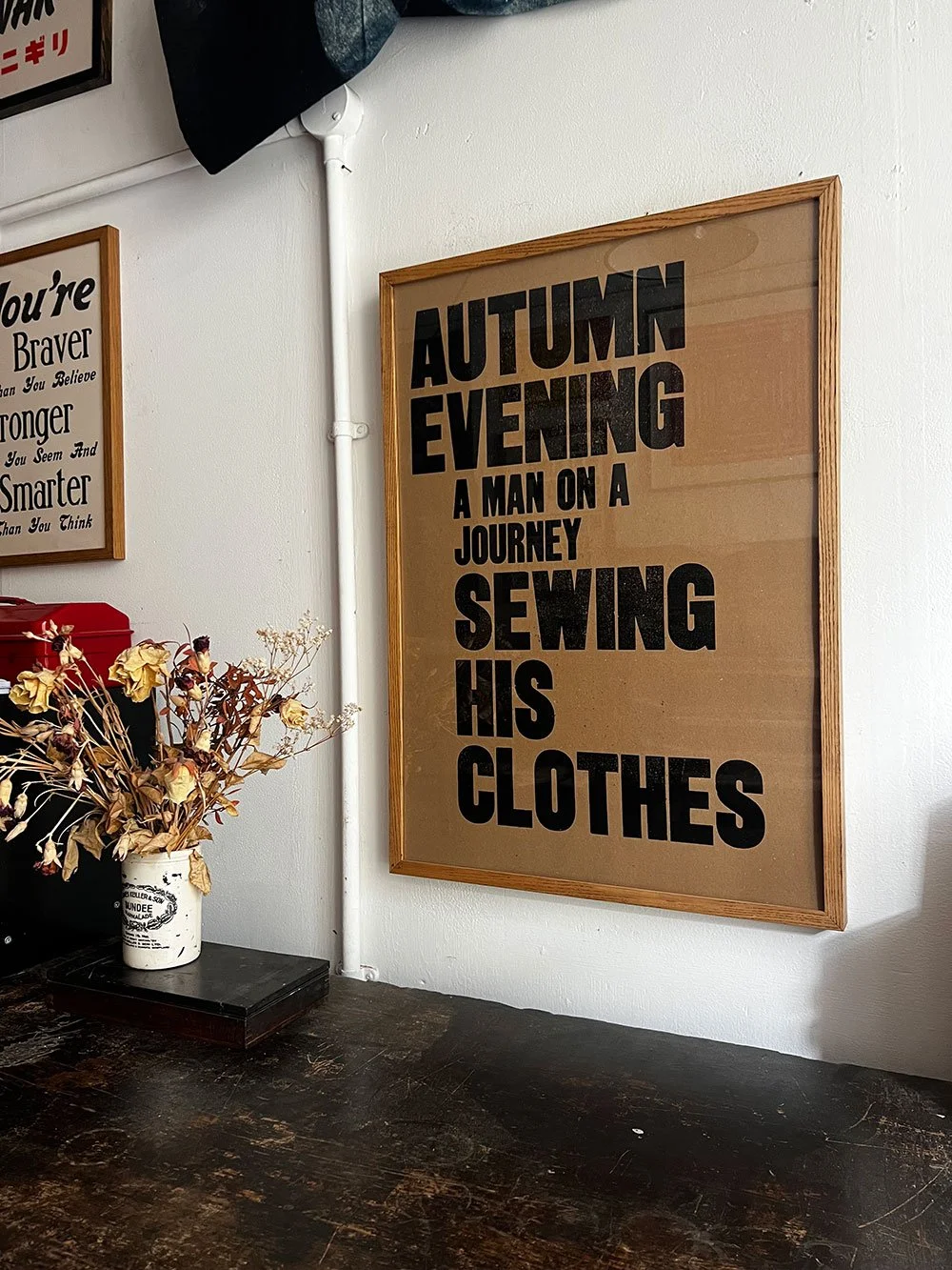 A-MAN-SEWING-HIS-CLOTHES-02.jpg