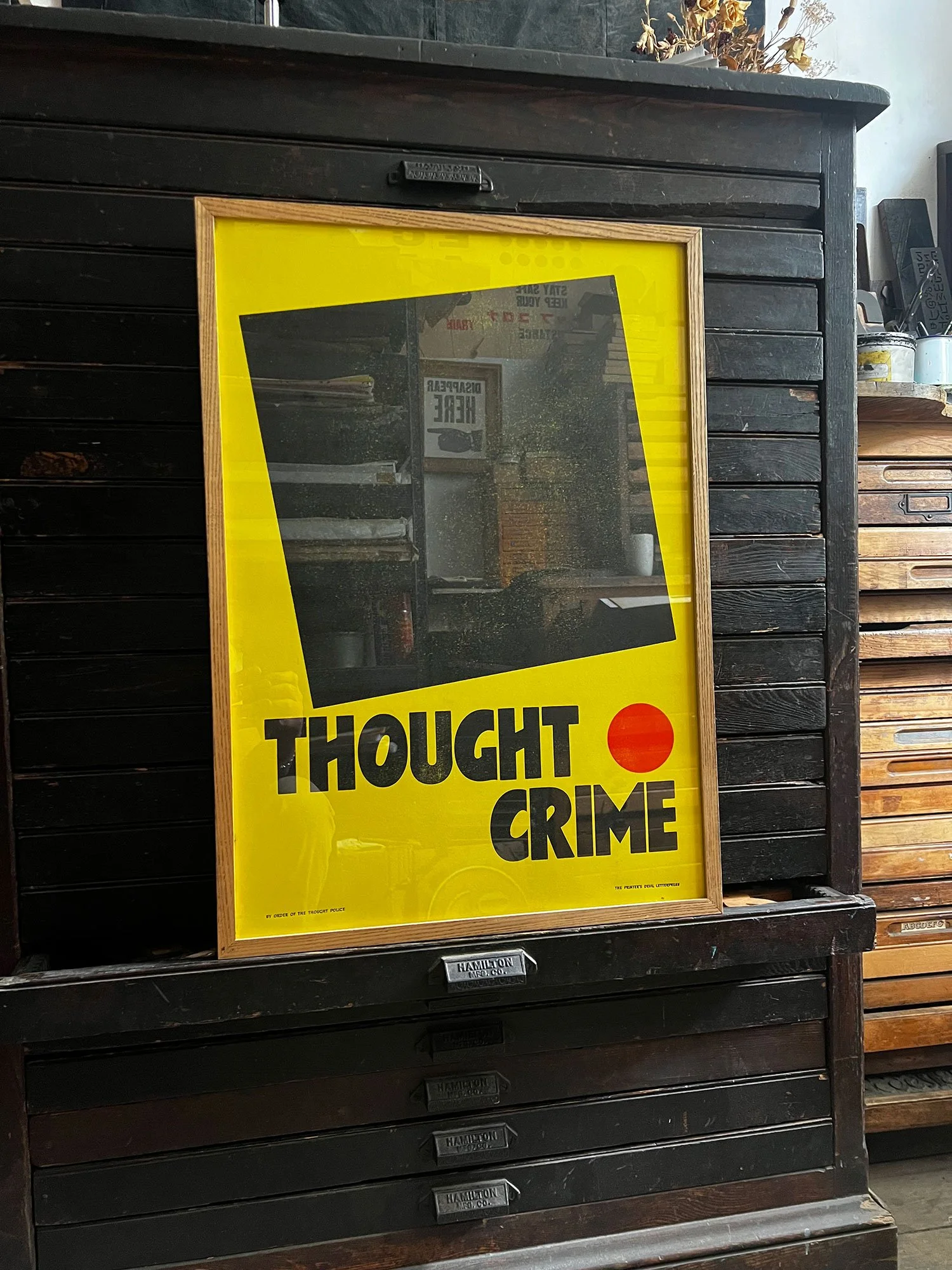 THOUGHT-CRIME-BLACK-AND-YELLOW05.jpg