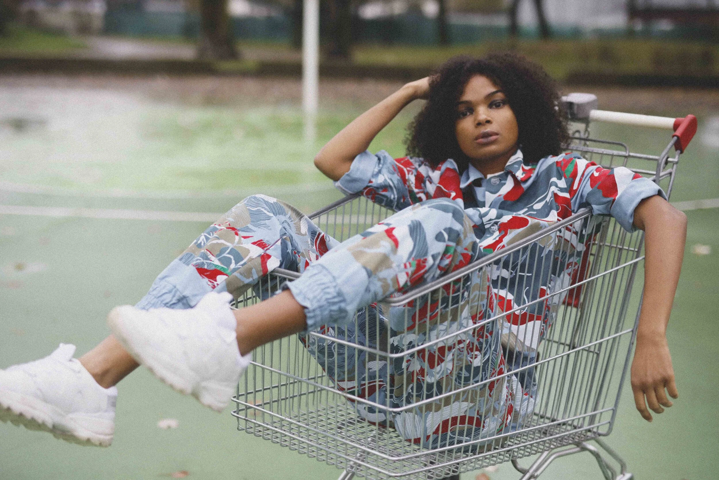 MADELINESTONE_ARTDIRECTOR_MILAN_PHOTOSHOOT