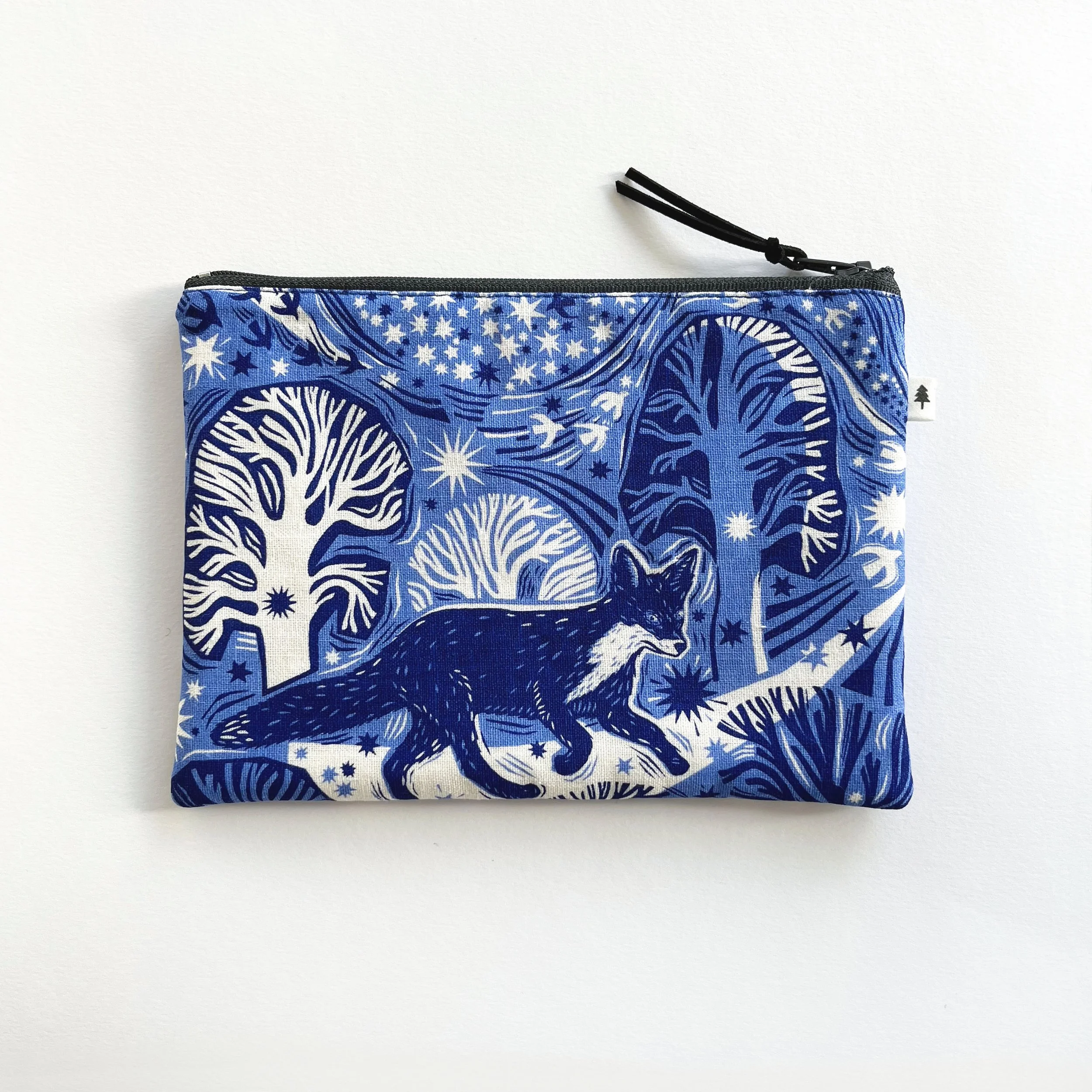 small fox pouch 1.jpg