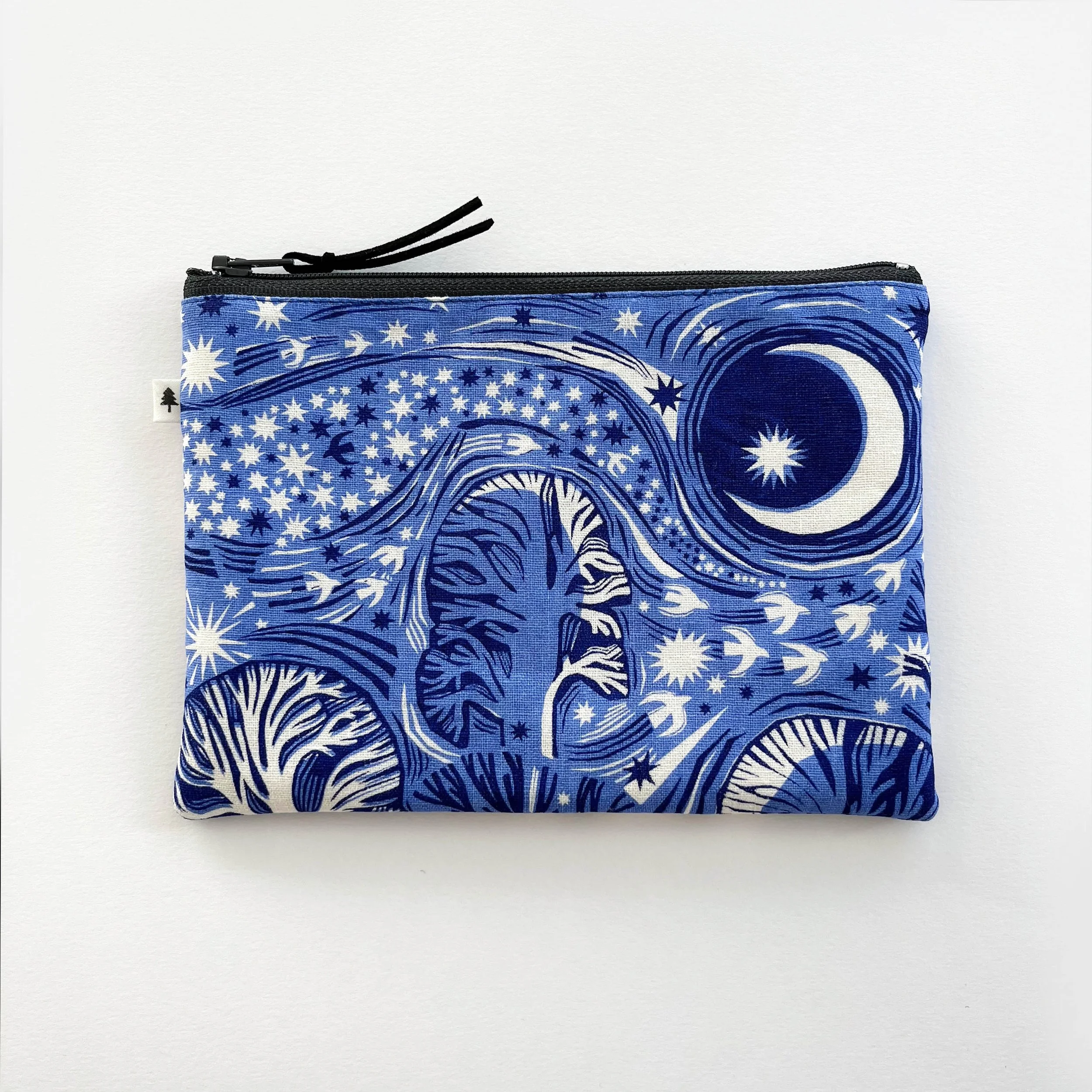 small fox pouch 2.jpg