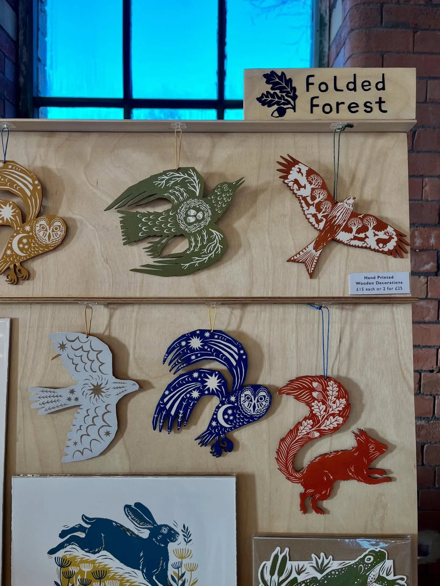 The sun is shining on our wooden decorations this morning @sunnybankmills Christmas Market ✨

We&rsquo;ll be here 10-5pm today, with so many other lovely stalls full with of amazing things, come and say hello!