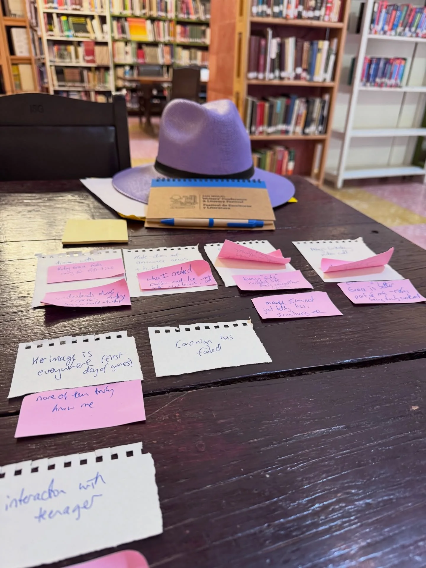 A great morning at the San Miguel library yesterday - I worked on mapping my character&rsquo;s emotional journey and realizations (pink post it&rsquo;s) over the next scenes (white notes) of my second novel.

Good use for my @sanmiguelwritersconferen