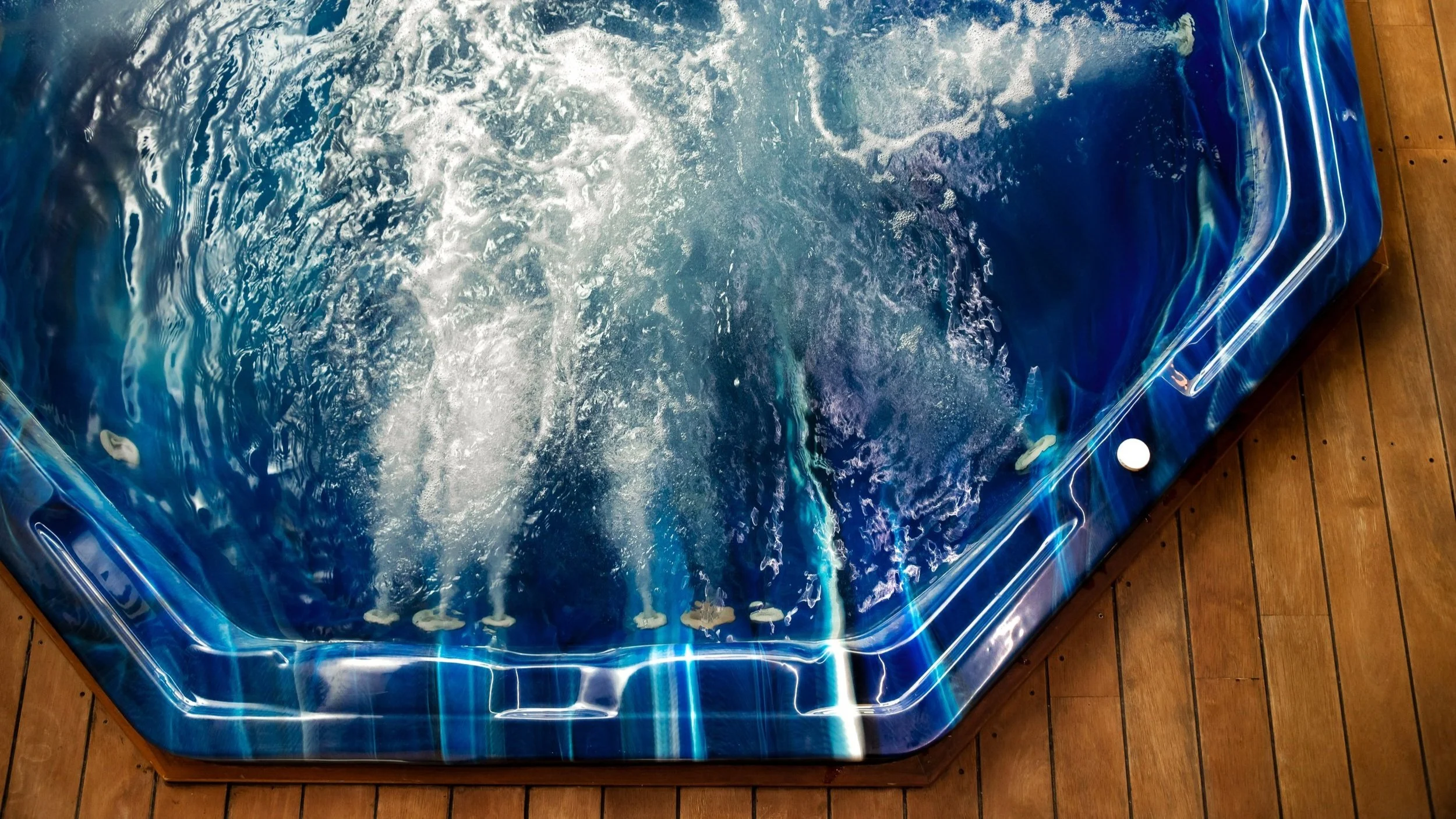 Hot and Cold Water Therapy — The Recovery Room